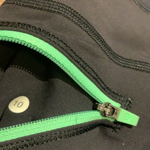 Lululemon speckled green and purple with black back capris - Picture 7 of 8